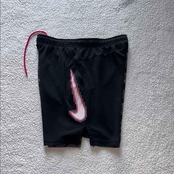 Nike Kids Black and Pink Patterned Skorts - Picture 8 of 11